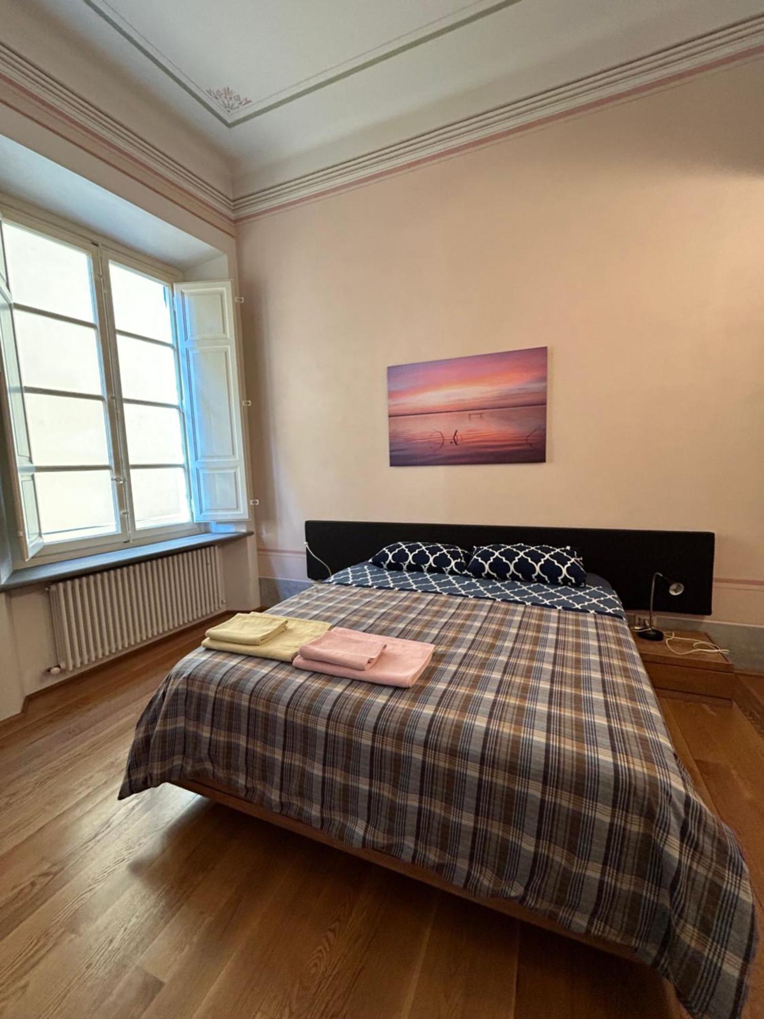 Puccini'S Home, Elegant Apartment In Piazza Puccini Lucca Ngoại thất bức ảnh
